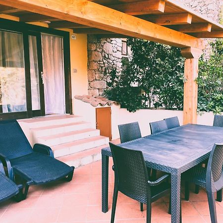 Bellissimo Appartamento Con Veranda Privata Al Centro Di Porto Rotondo Ngoại thất bức ảnh