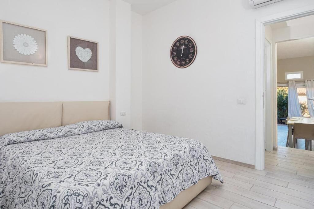 Bellissimo Appartamento Con Veranda Privata Al Centro Di Porto Rotondo Ngoại thất bức ảnh