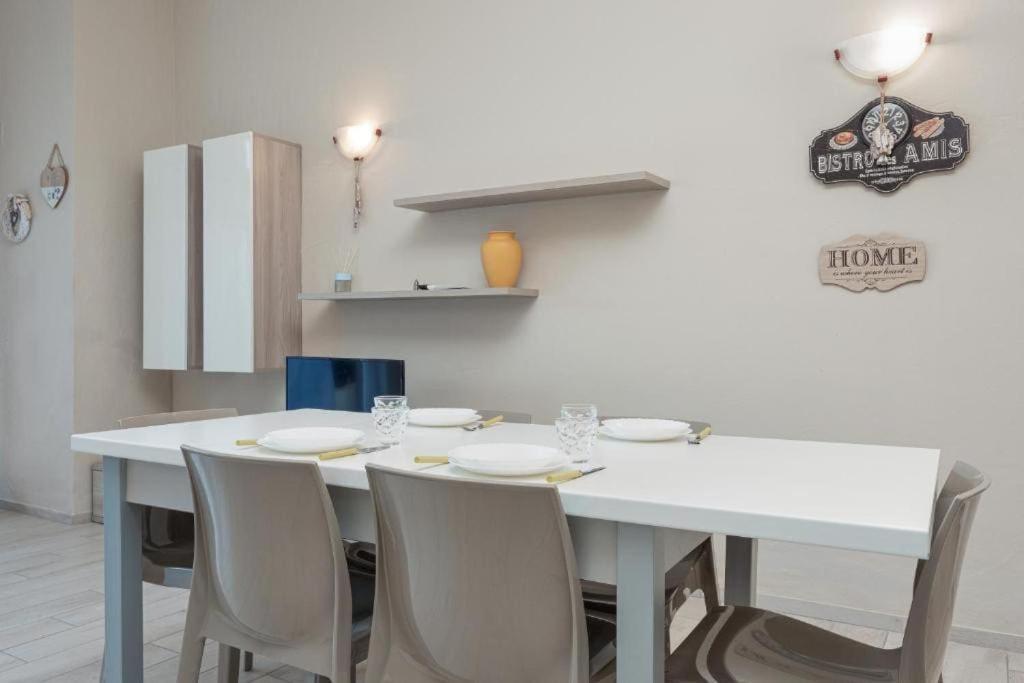 Bellissimo Appartamento Con Veranda Privata Al Centro Di Porto Rotondo Ngoại thất bức ảnh